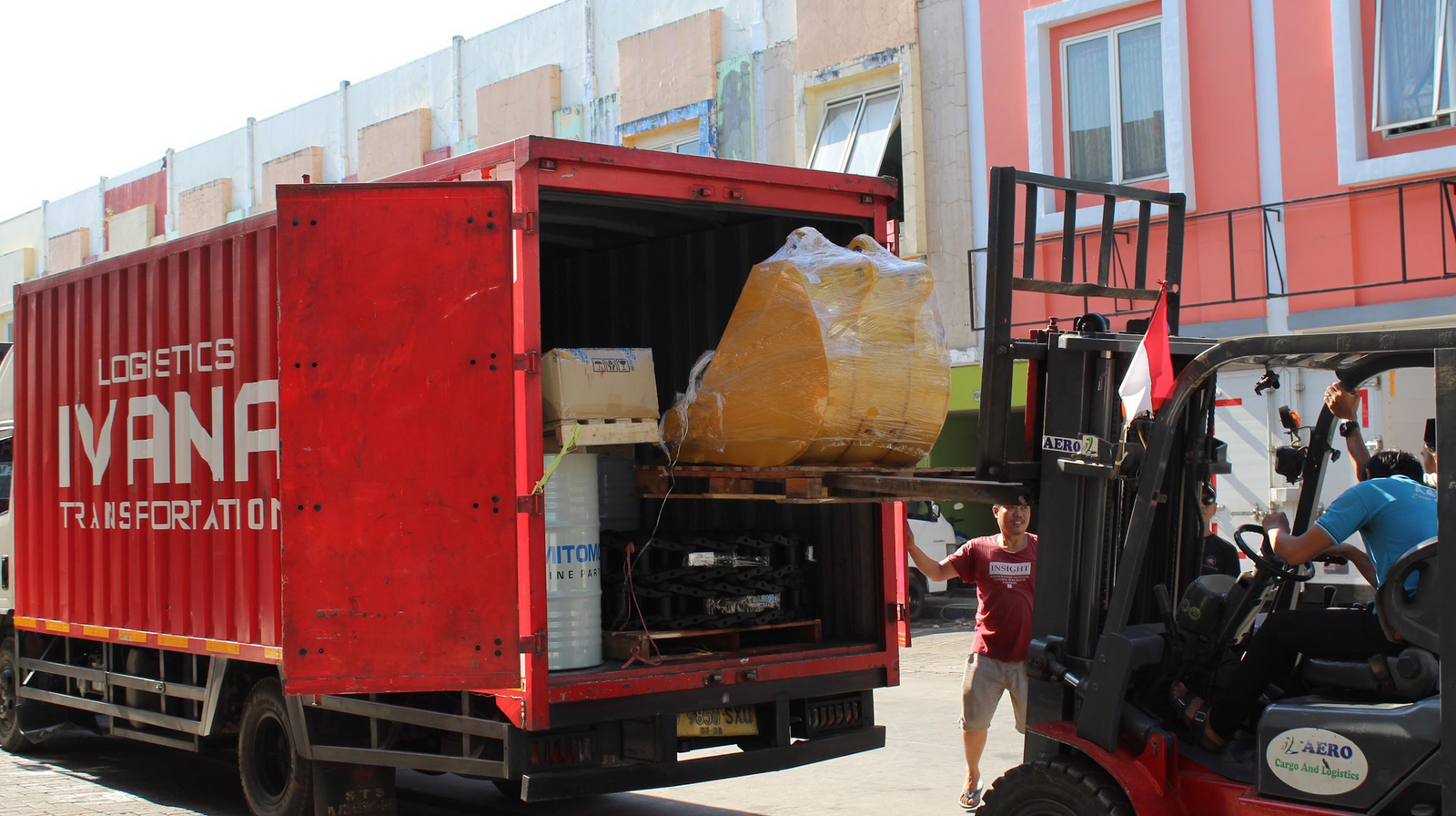 Inovasi di Dunia Logistik: Bukan Sekadar Kirim Barang, Tapi Kirim Solusi